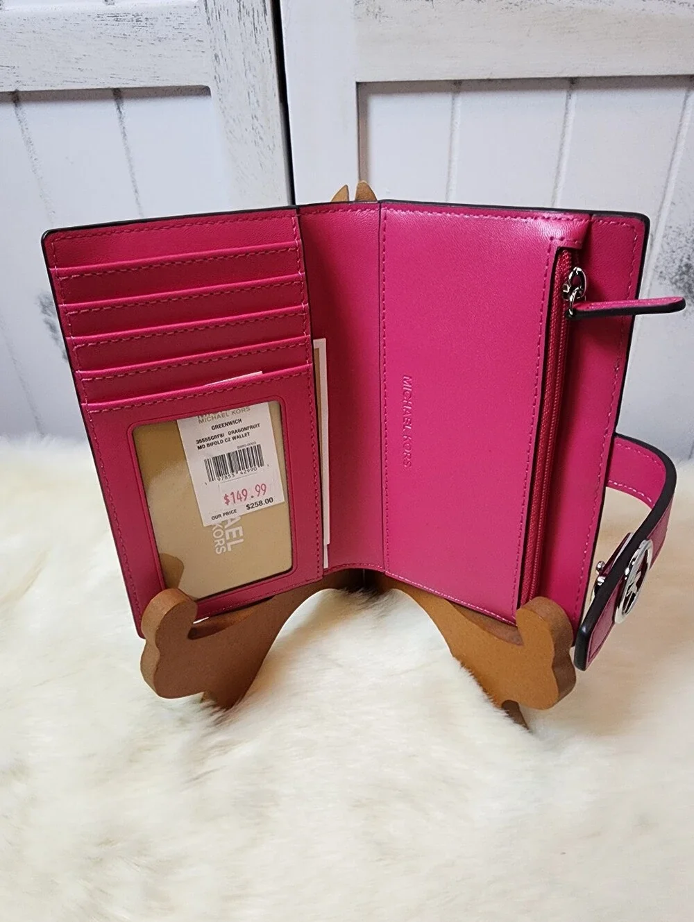 Michael Kors Greenwich Wallet
